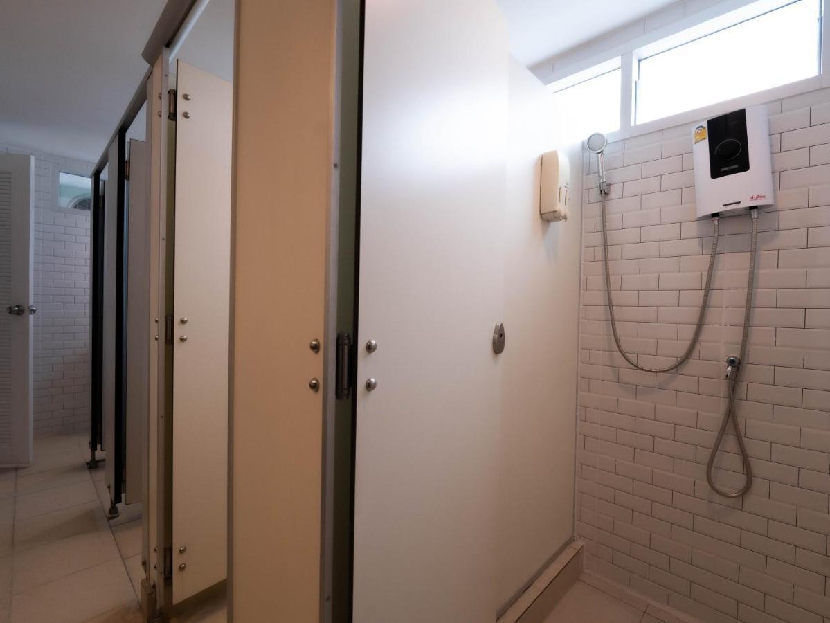 Roomquest Bangkok Sukhumvit 50 Ngoại thất bức ảnh