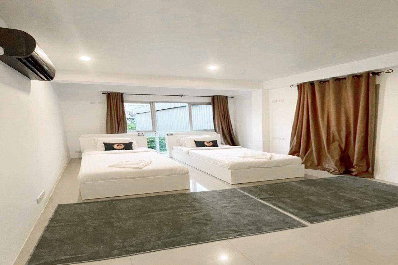 Roomquest Bangkok Sukhumvit 50 Ngoại thất bức ảnh